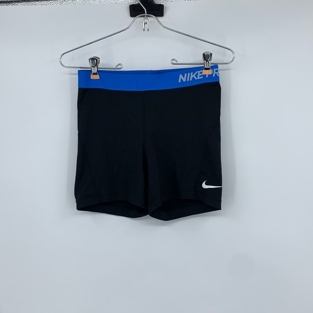 Black, Medium, Nike Pro shorts